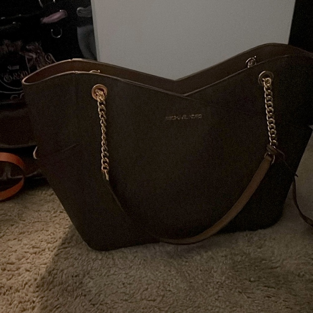Michael Kors Jet Set tote